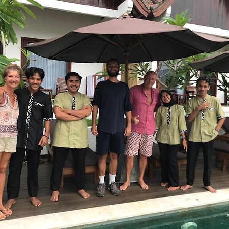 The Local Are Guling Villa Kuta  Luaran gambar